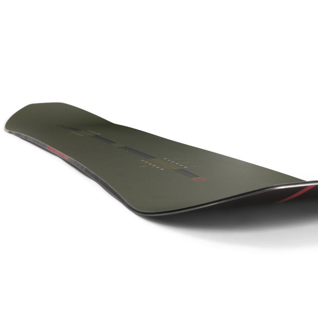 Kin Snowboard — studio product photo