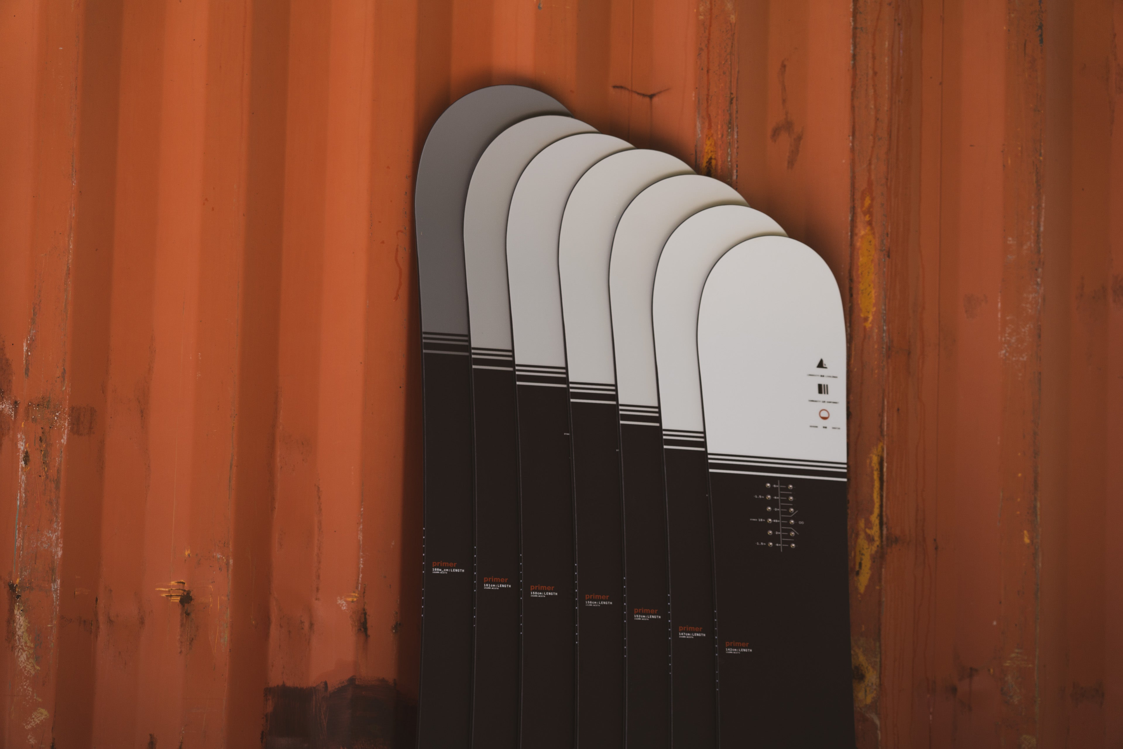 Season Primer Snowboard | Gray | Season Eqpt. | Intermediate level