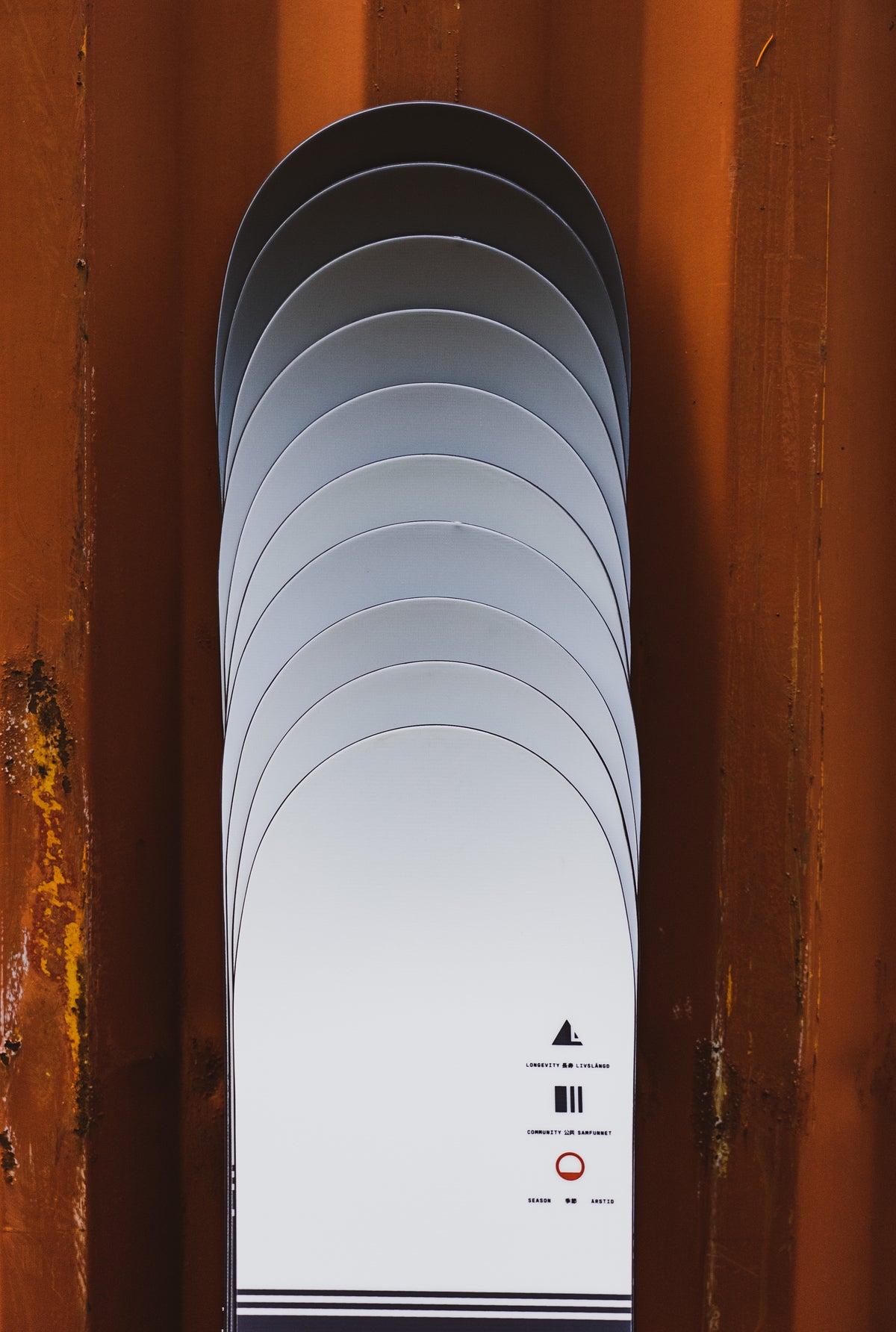 Season Primer Snowboard | Gray | Season Eqpt. | Intermediate level twin ...
