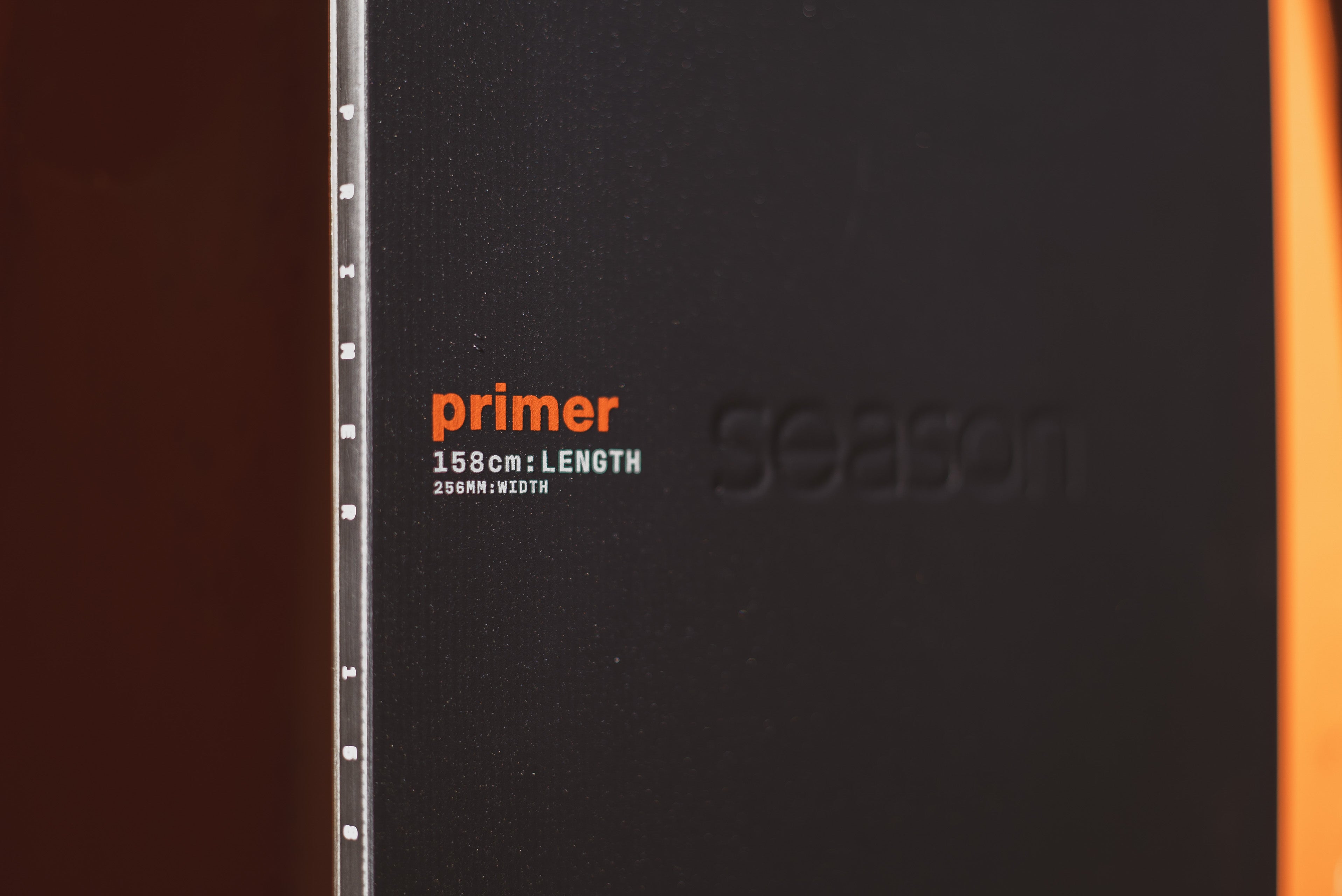 Season Primer Snowboard | Gray | Season Eqpt. | Intermediate level